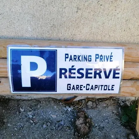 Gare-capitole *